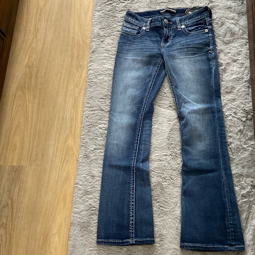 Express Stella low rise bootcut jeans size Os with tags still on it